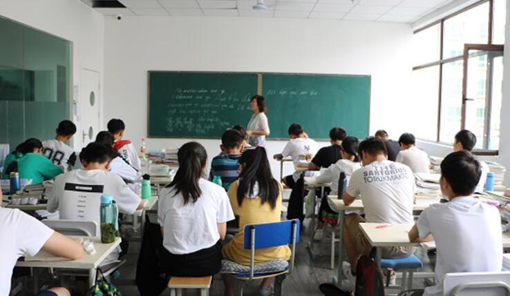 兰州会师：一所专注于中高考复读的老牌学校！